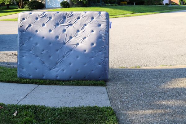 Mattress Removal Service in Staten Island