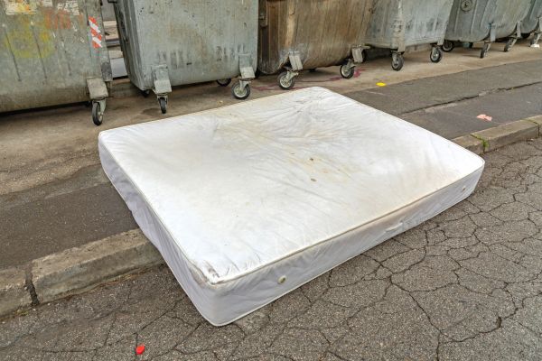 Box Spring Removal in Staten Island