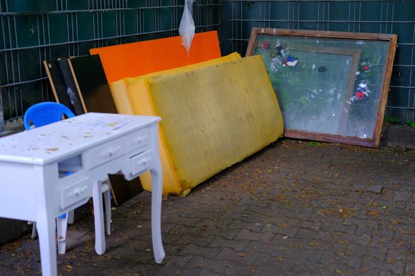 Old Furniture Disposal in Staten Island